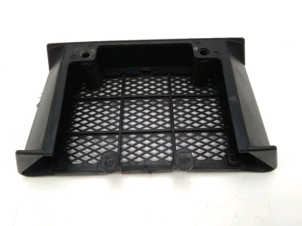 GRILLE DE RADIATEUR