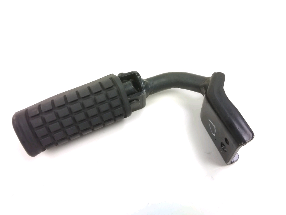 Repose pieds arriere droit