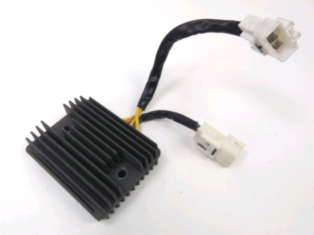 REGULATEUR DE TENSION