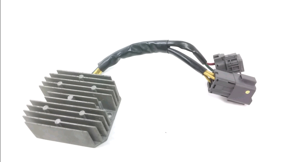 REGULATEUR DE TENSION