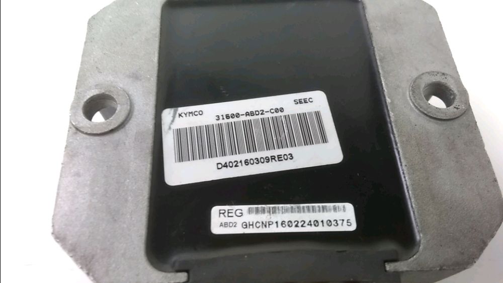 REGULATEUR DE TENSION