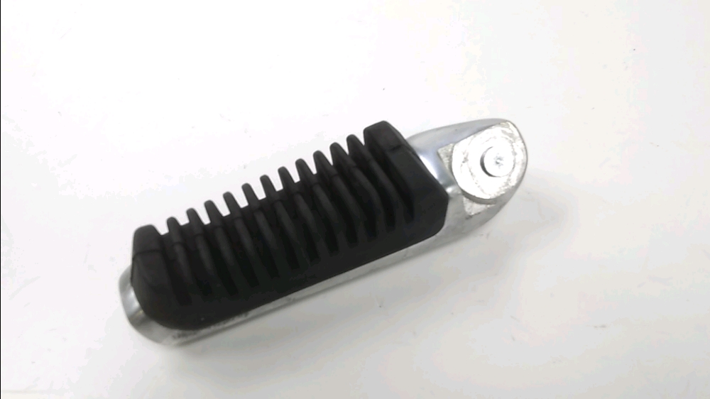 Repose pieds arriere droit