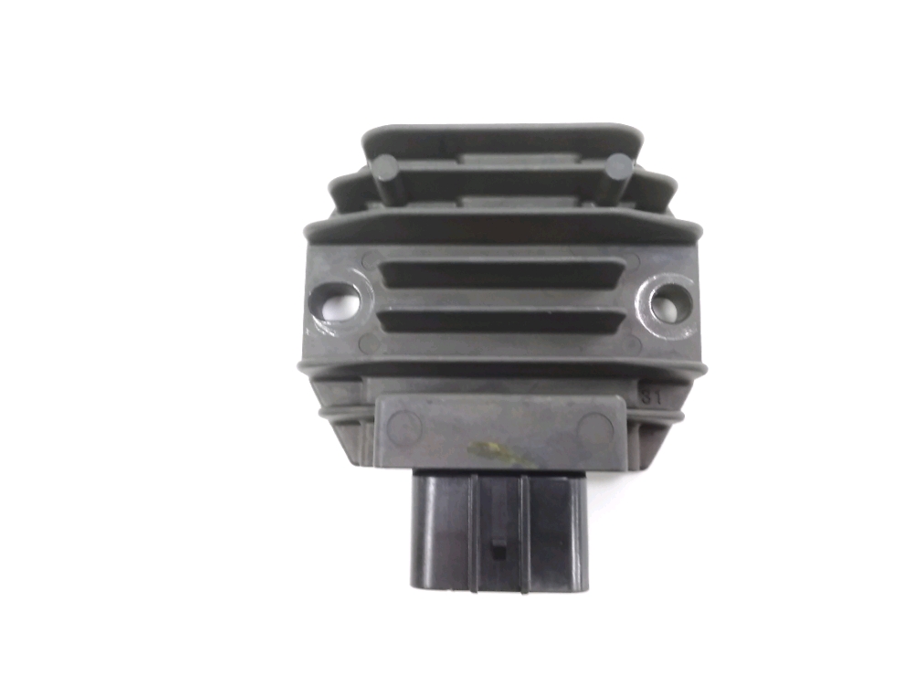 REGULATEUR DE TENSION