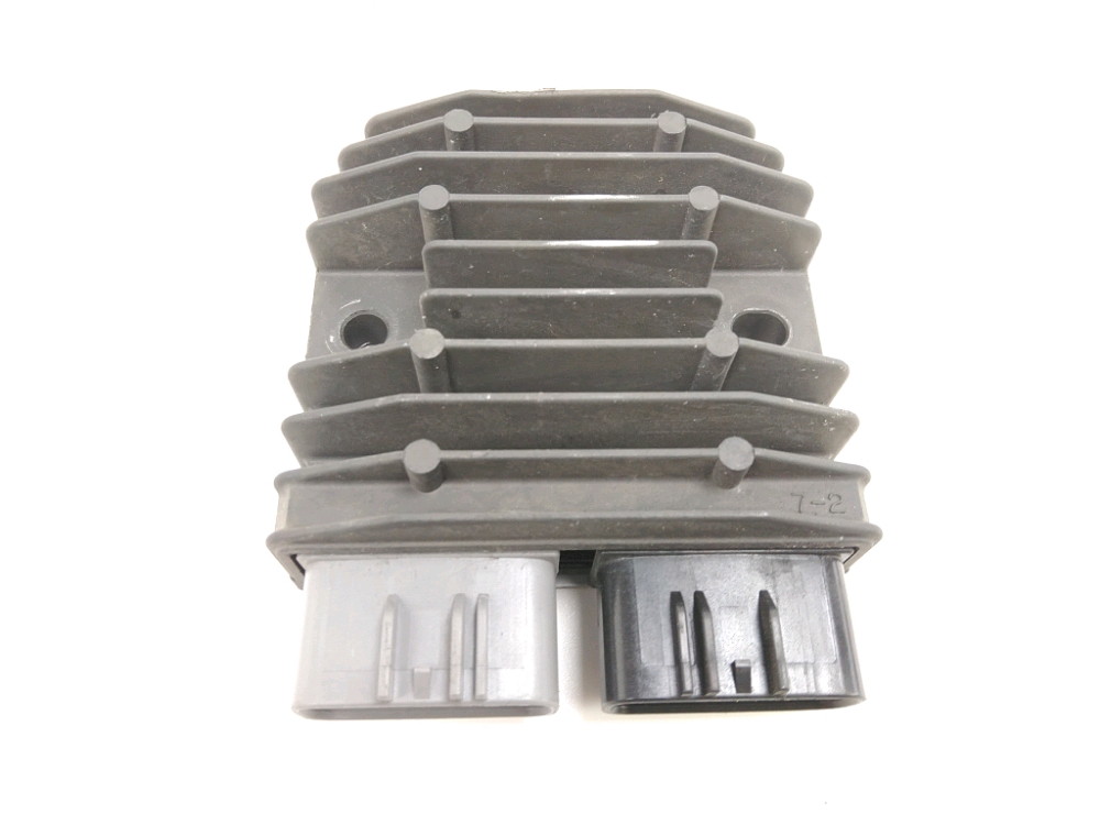 REGULATEUR DE TENSION