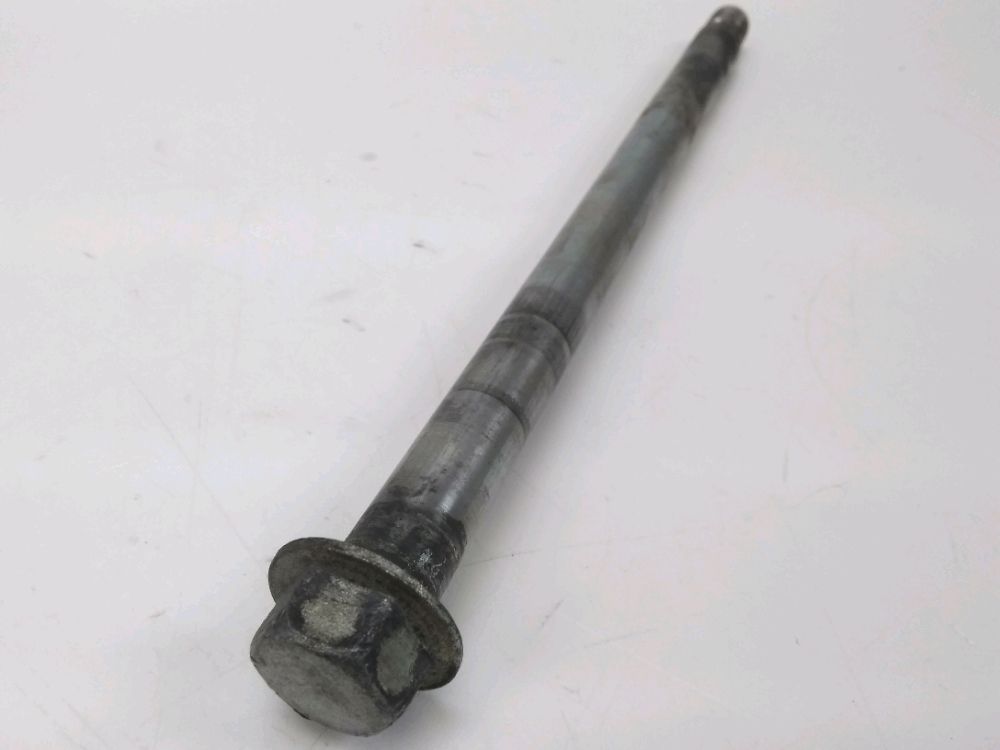 AXE DE ROUE ARRIERE