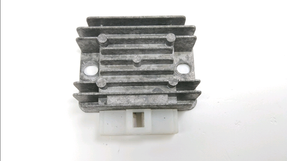 REGULATEUR DE TENSION