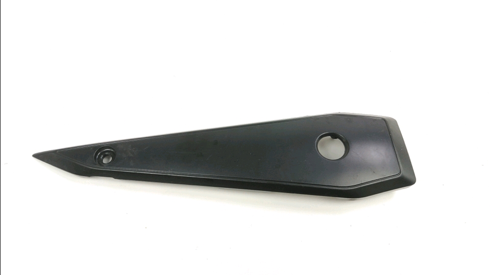 CACHE LATERAL GAUCHE