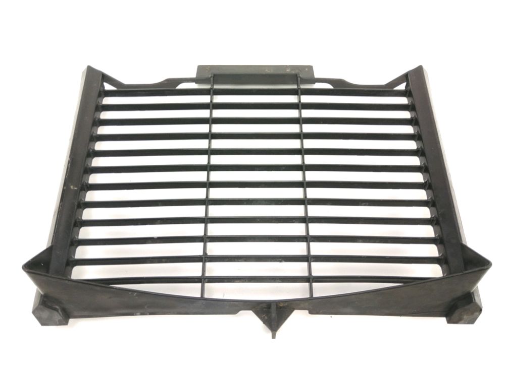 GRILLE DE RADIATEUR
