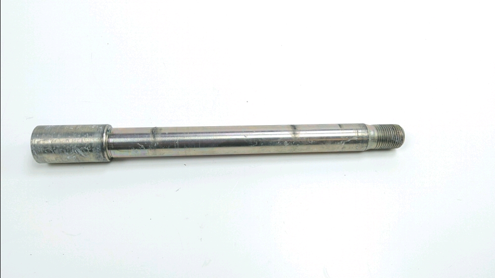AXE DE ROUE AVANT