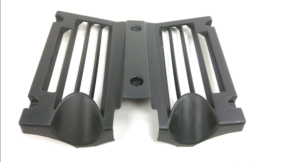 GRILLE DE RADIATEUR