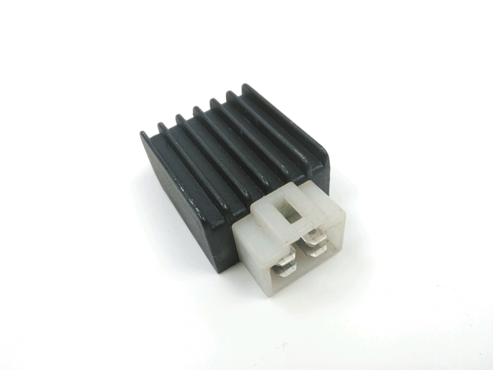 REGULATEUR DE TENSION