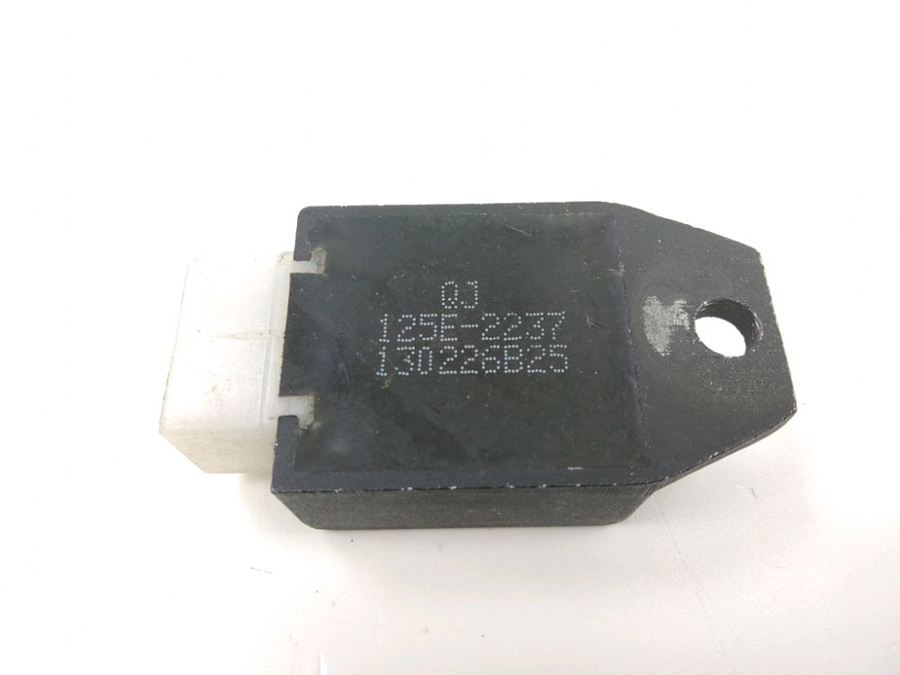 REGULATEUR DE TENSION