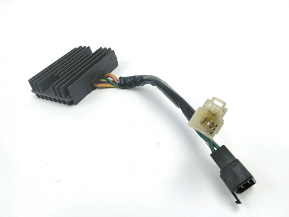 REGULATEUR DE TENSION