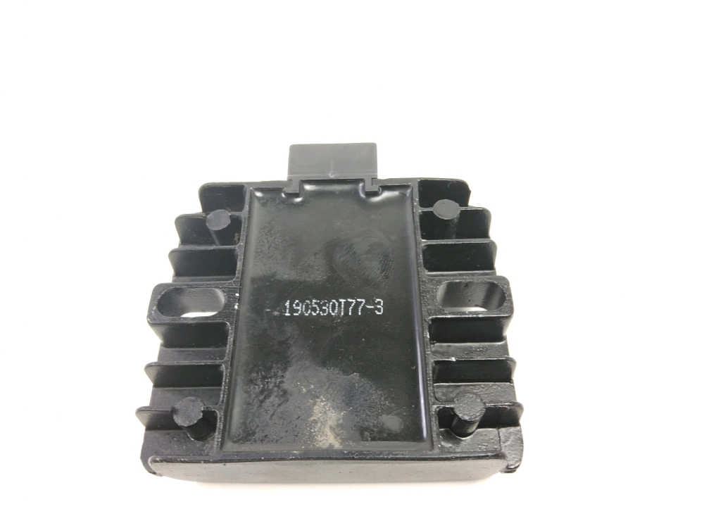 REGULATEUR DE TENSION