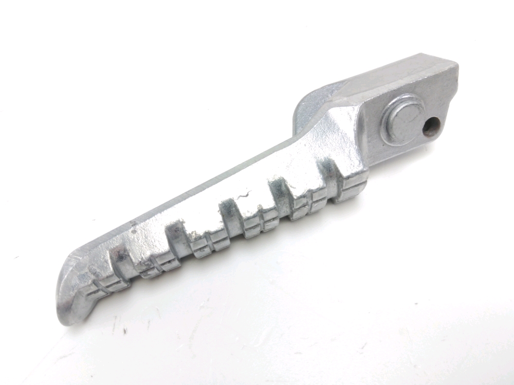 Repose pieds arriere gauche