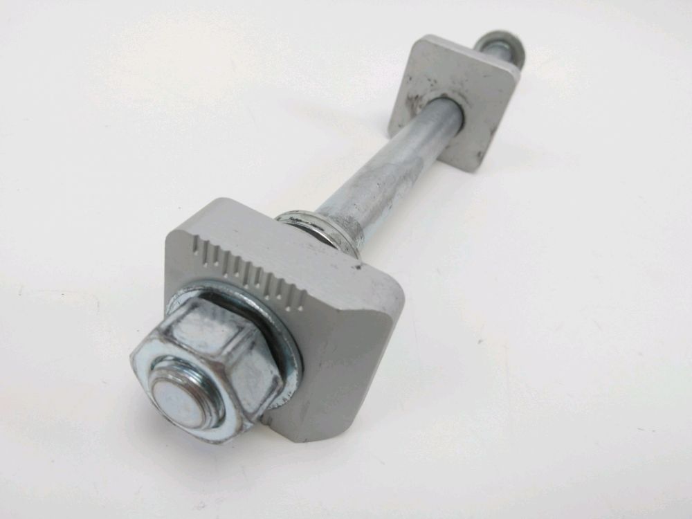 AXE DE ROUE ARRIERE