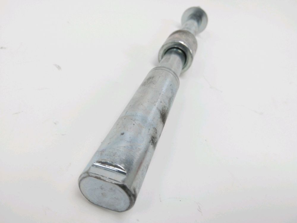 AXE DE ROUE AVANT