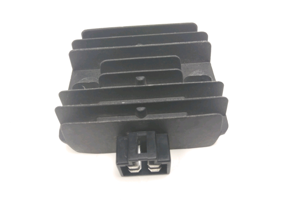 REGULATEUR DE TENSION