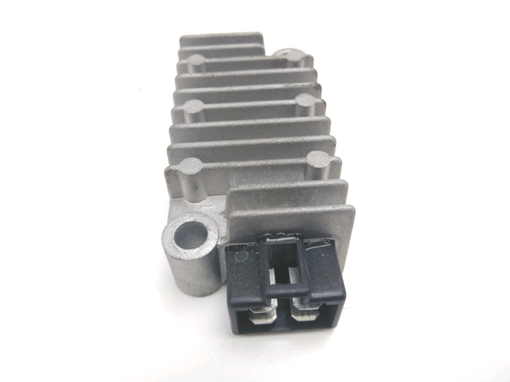 REGULATEUR DE TENSION