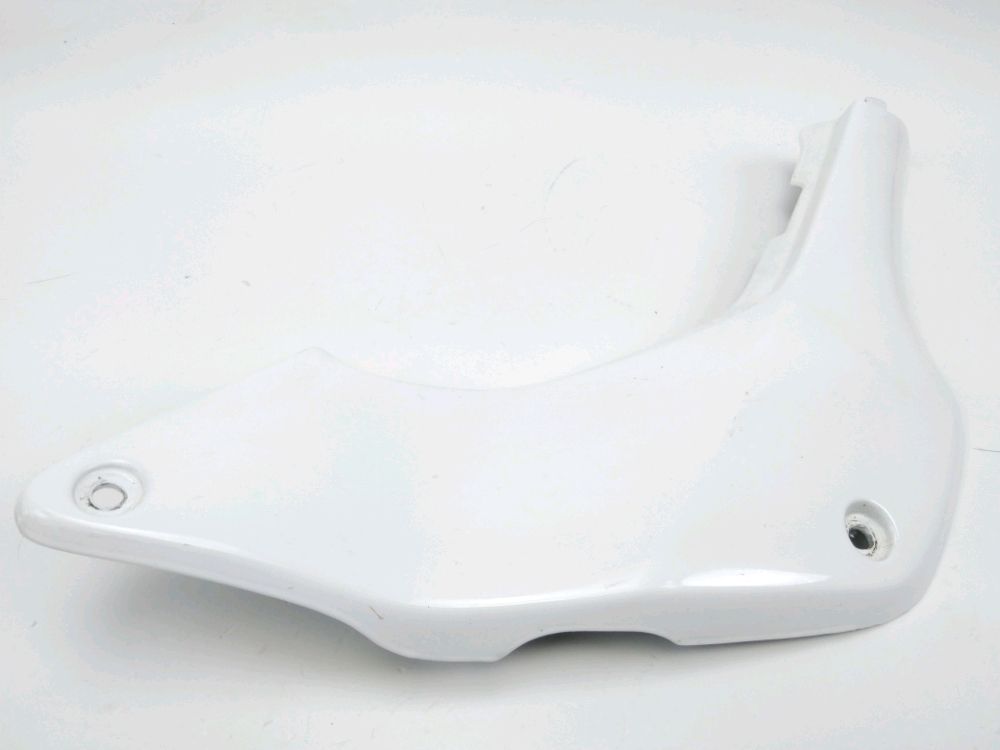 CACHE LATERAL GAUCHE