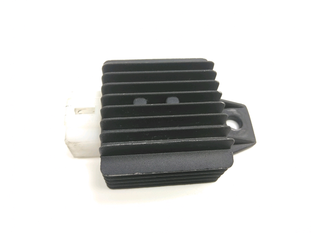 REGULATEUR DE TENSION