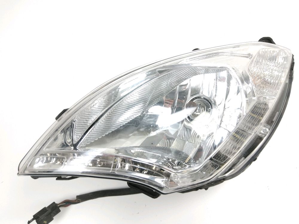 Optique avant gauche