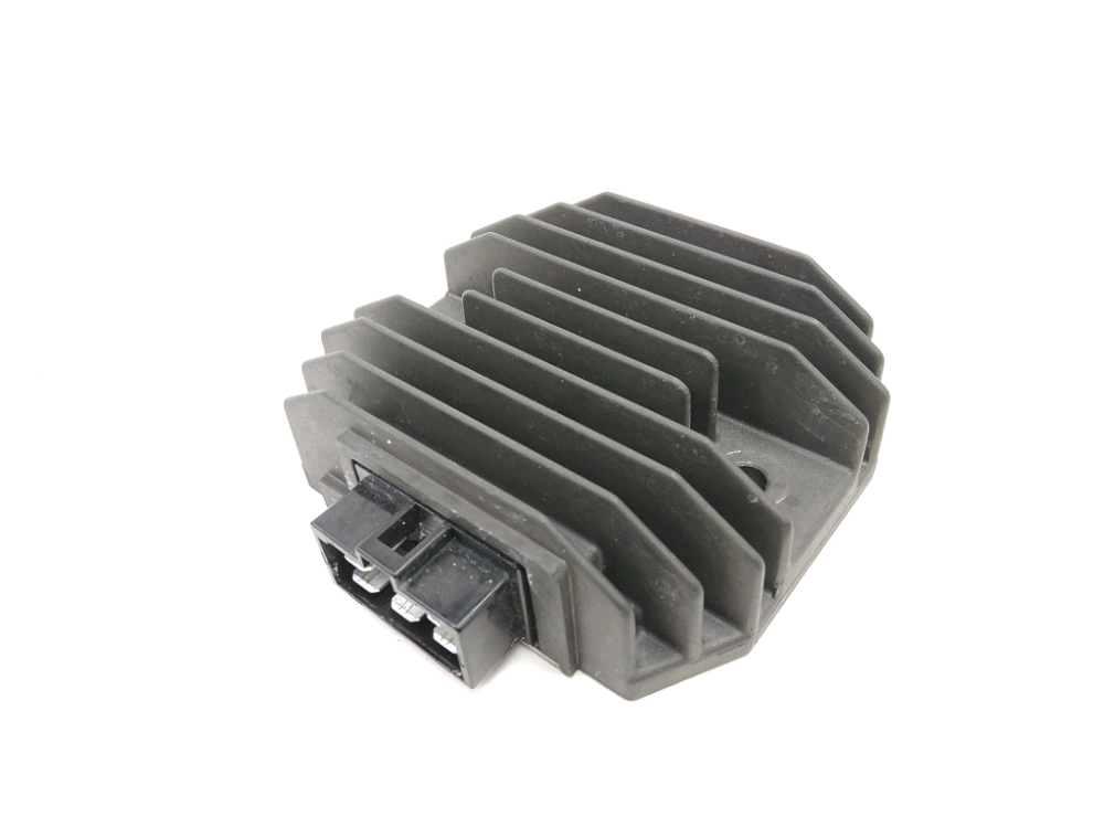 REGULATEUR DE TENSION
