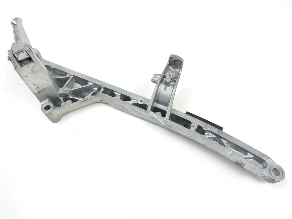 Platine arriere droite complete