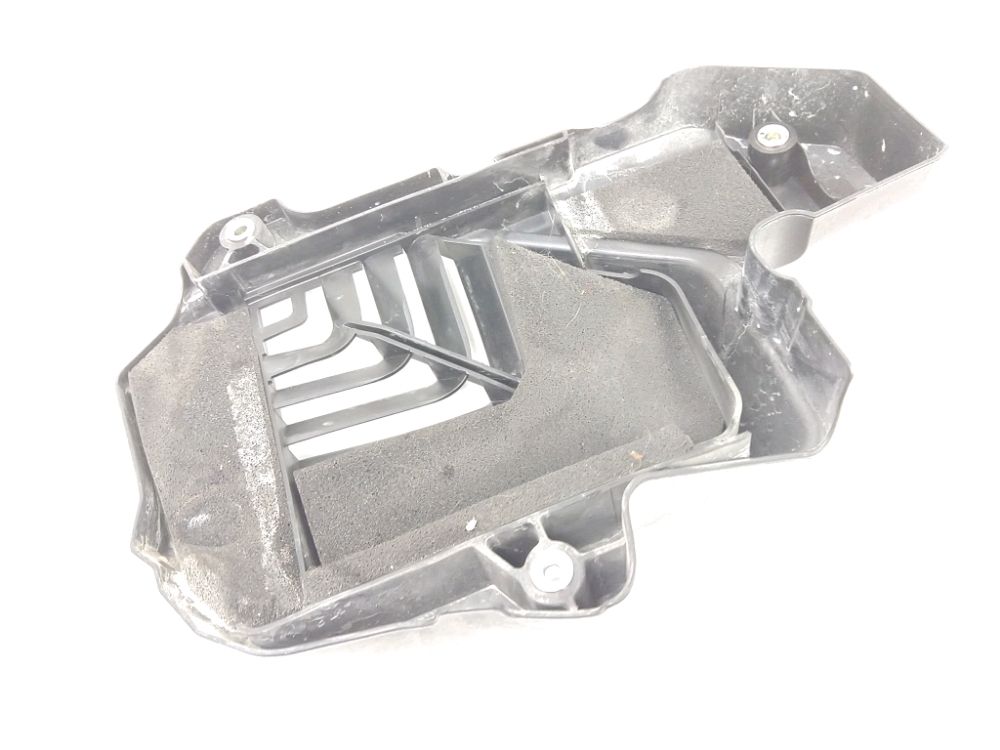 GRILLE DE RADIATEUR