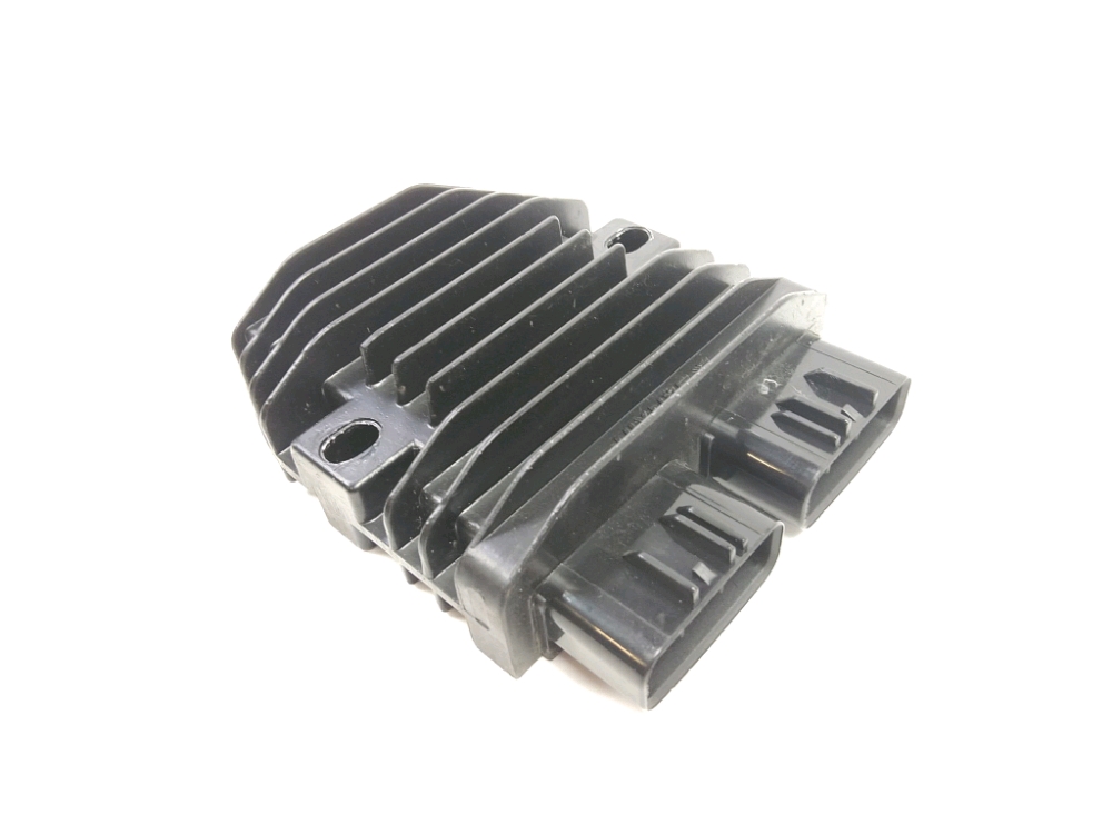 REGULATEUR DE TENSION