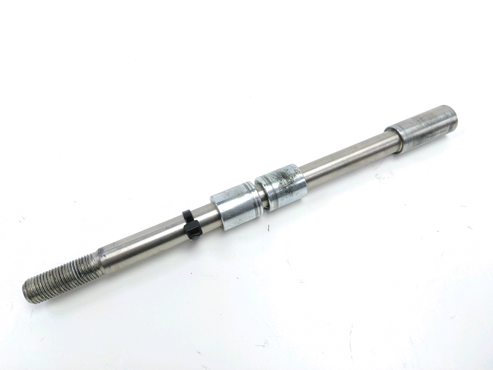 AXE DE ROUE AVANT