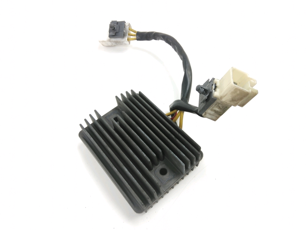 REGULATEUR DE TENSION