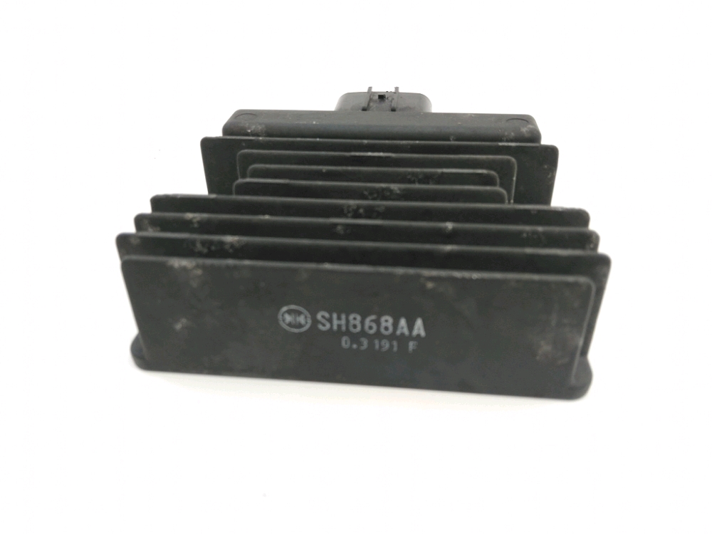 REGULATEUR DE TENSION