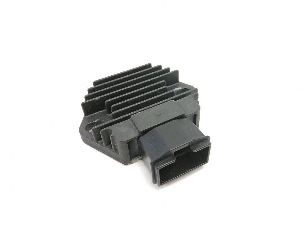 REGULATEUR DE TENSION