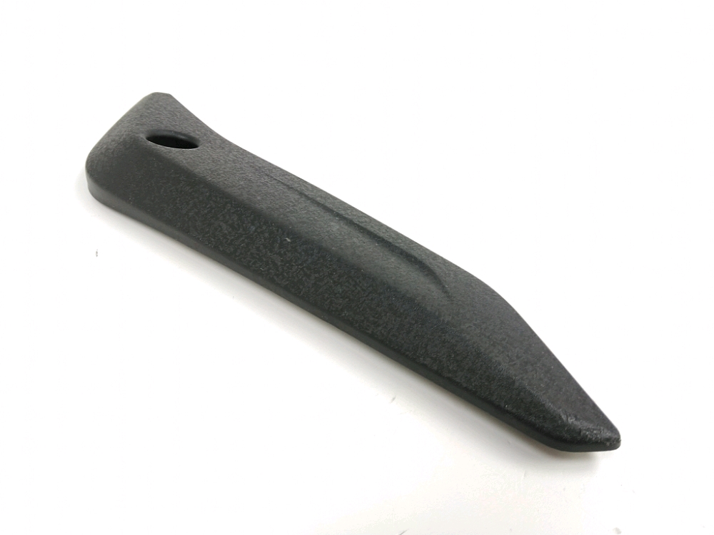 CACHE LATERAL DROIT