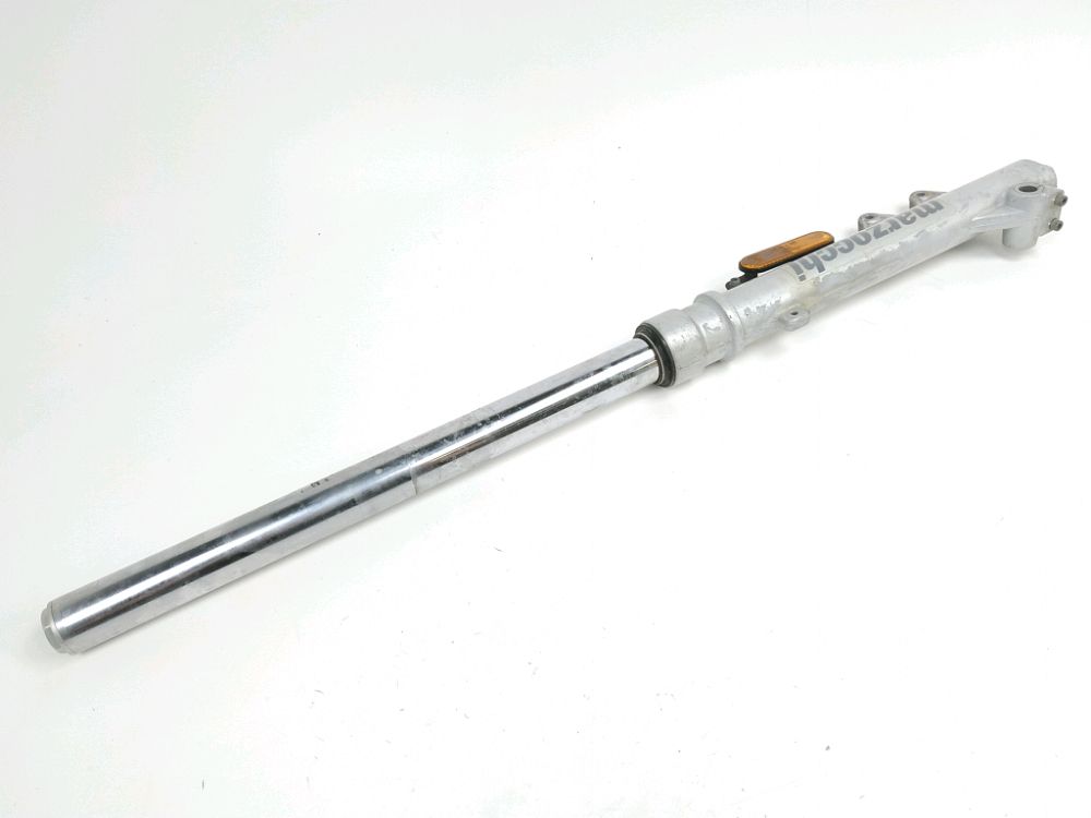 Tube de fourche gauche