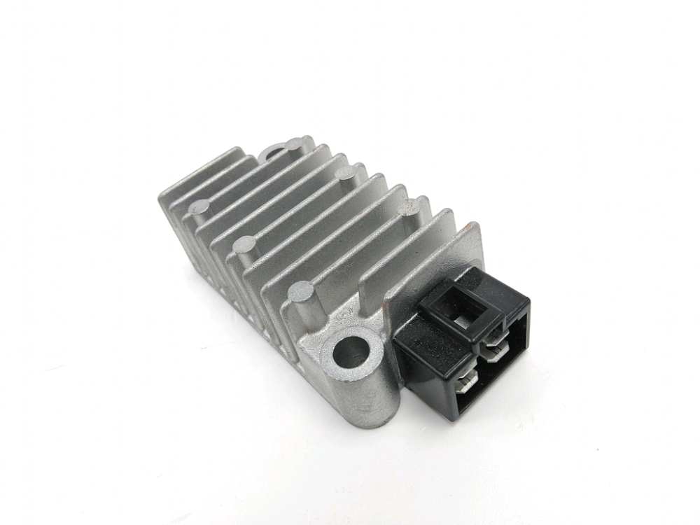 REGULATEUR DE TENSION
