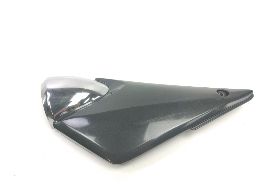 CACHE LATERAL GAUCHE