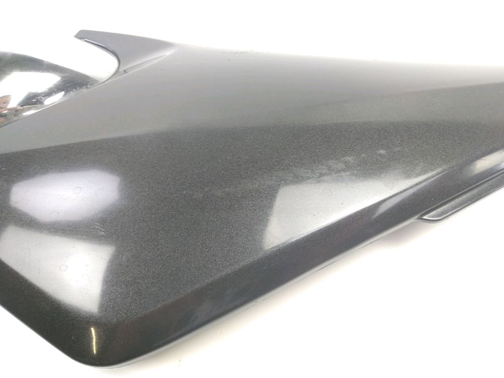 CACHE LATERAL GAUCHE