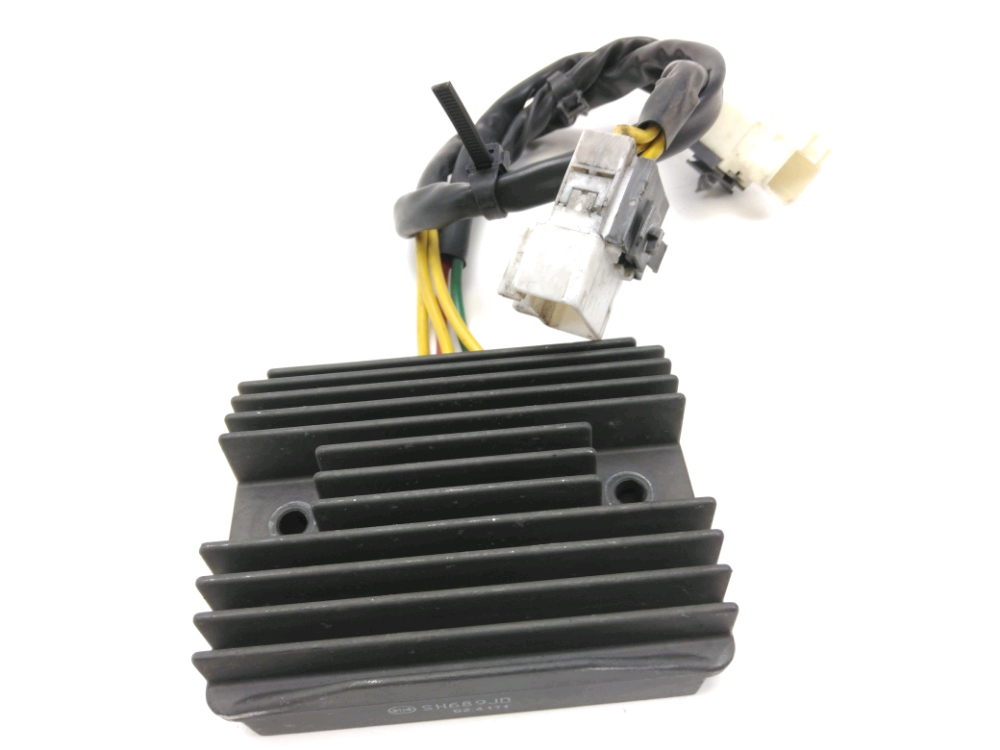 REGULATEUR DE TENSION