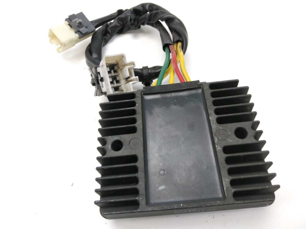 REGULATEUR DE TENSION