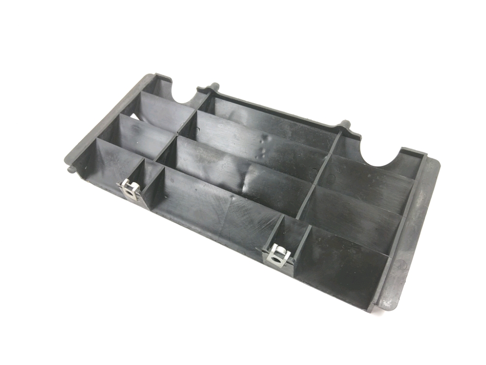 GRILLE DE RADIATEUR