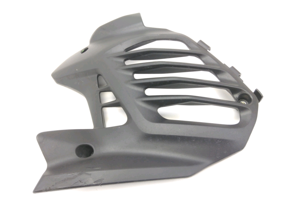 GRILLE DE RADIATEUR