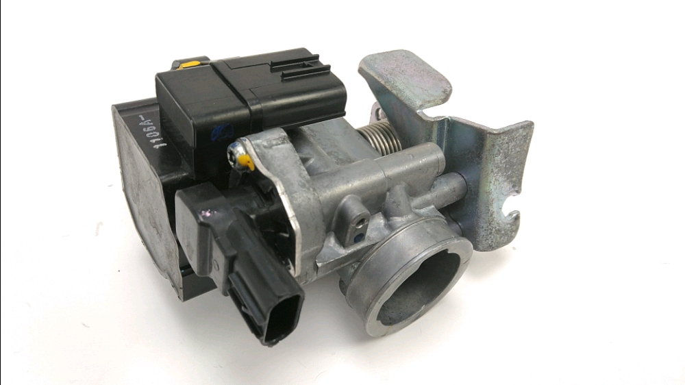 Corps d'injection droit