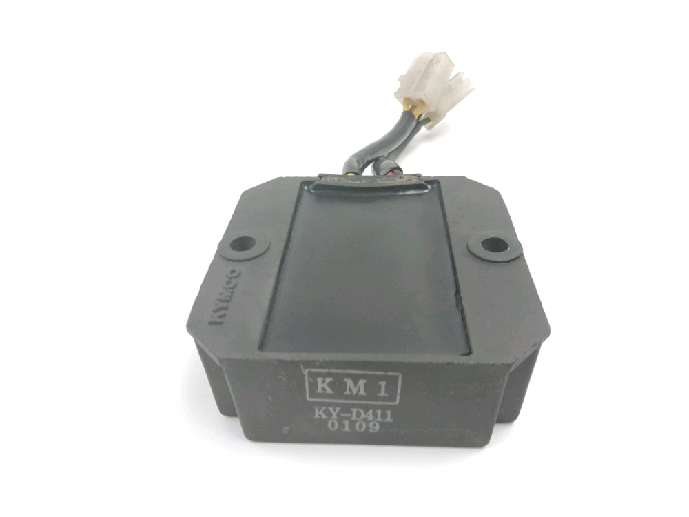 REGULATEUR DE TENSION