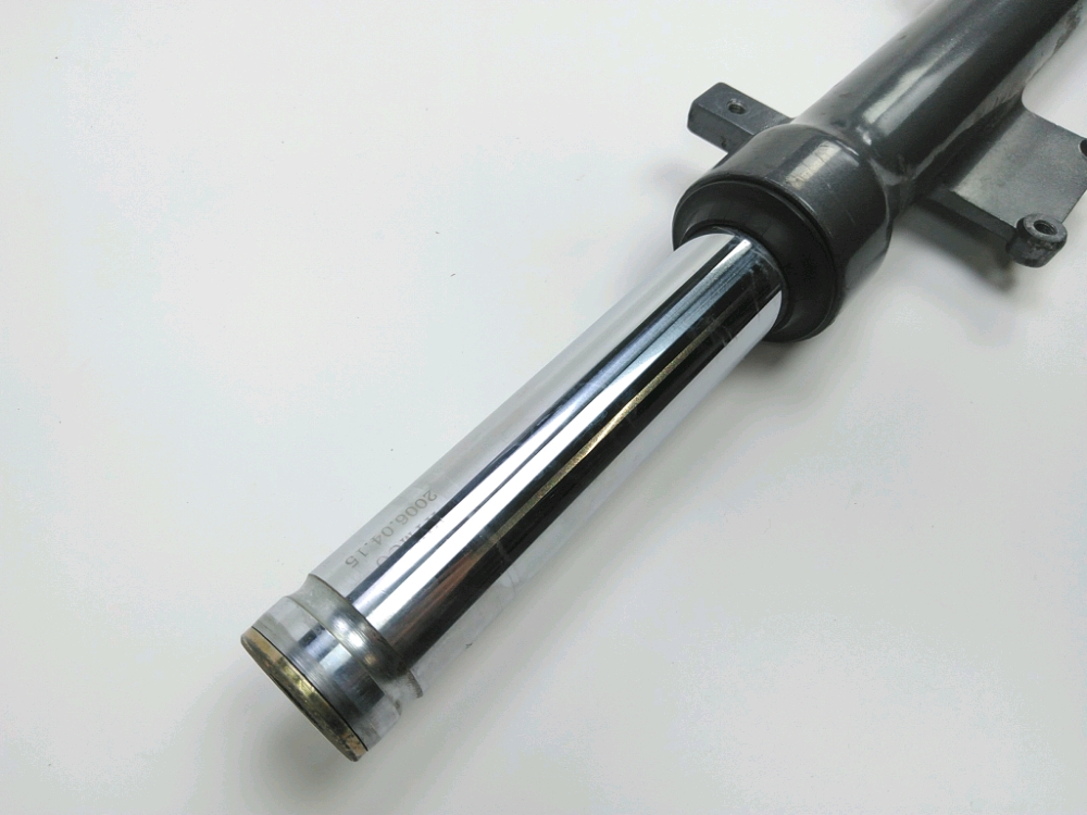 TUBE DE FOURCHE GAUCHE