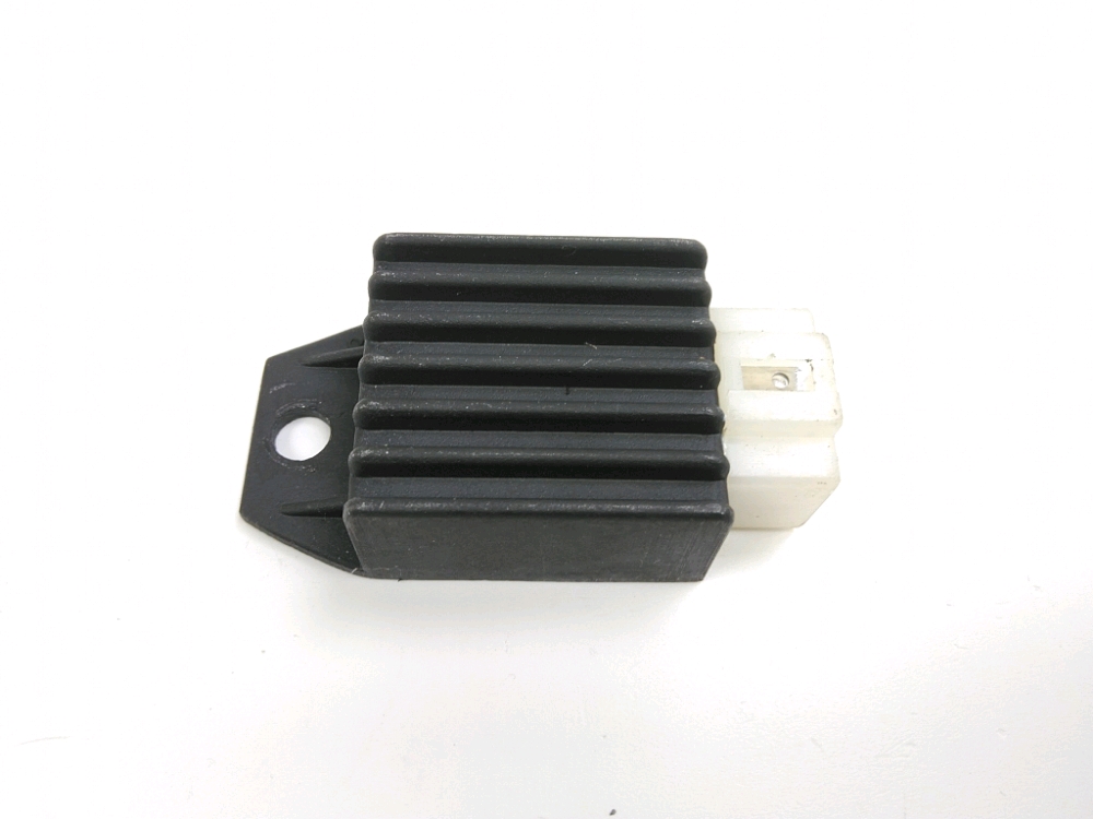 REGULATEUR DE TENSION