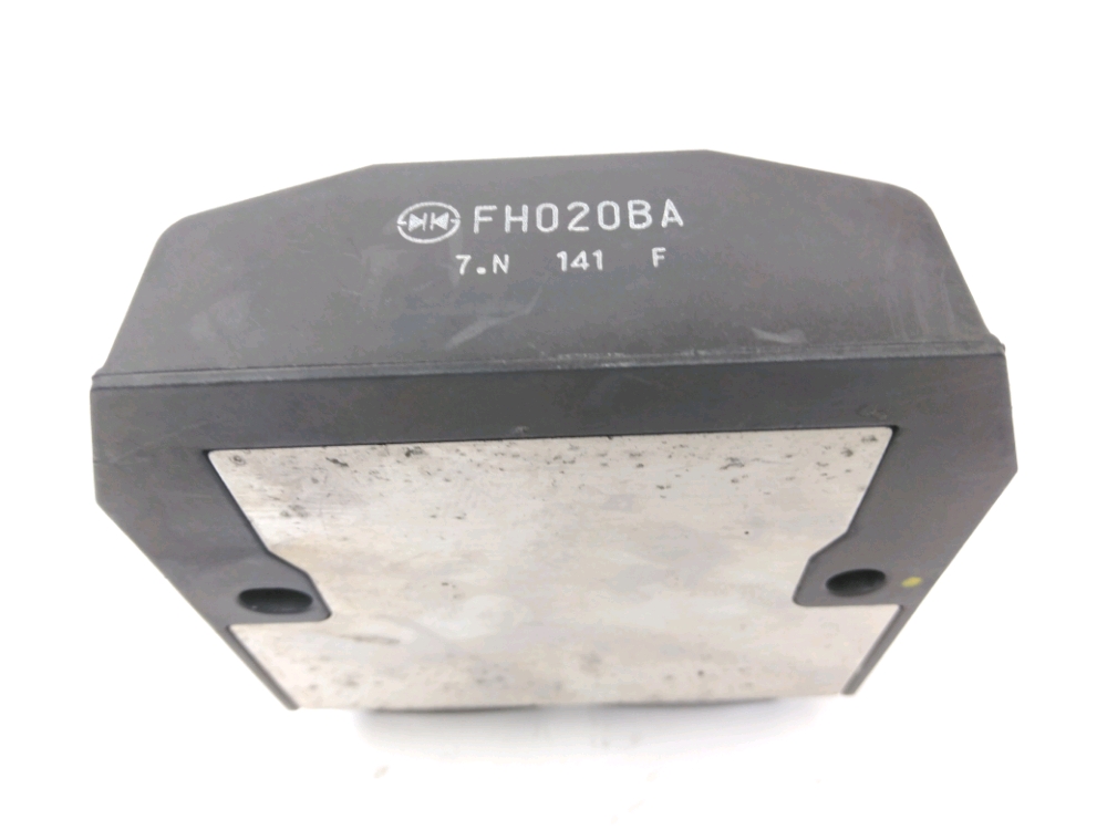 REGULATEUR DE TENSION