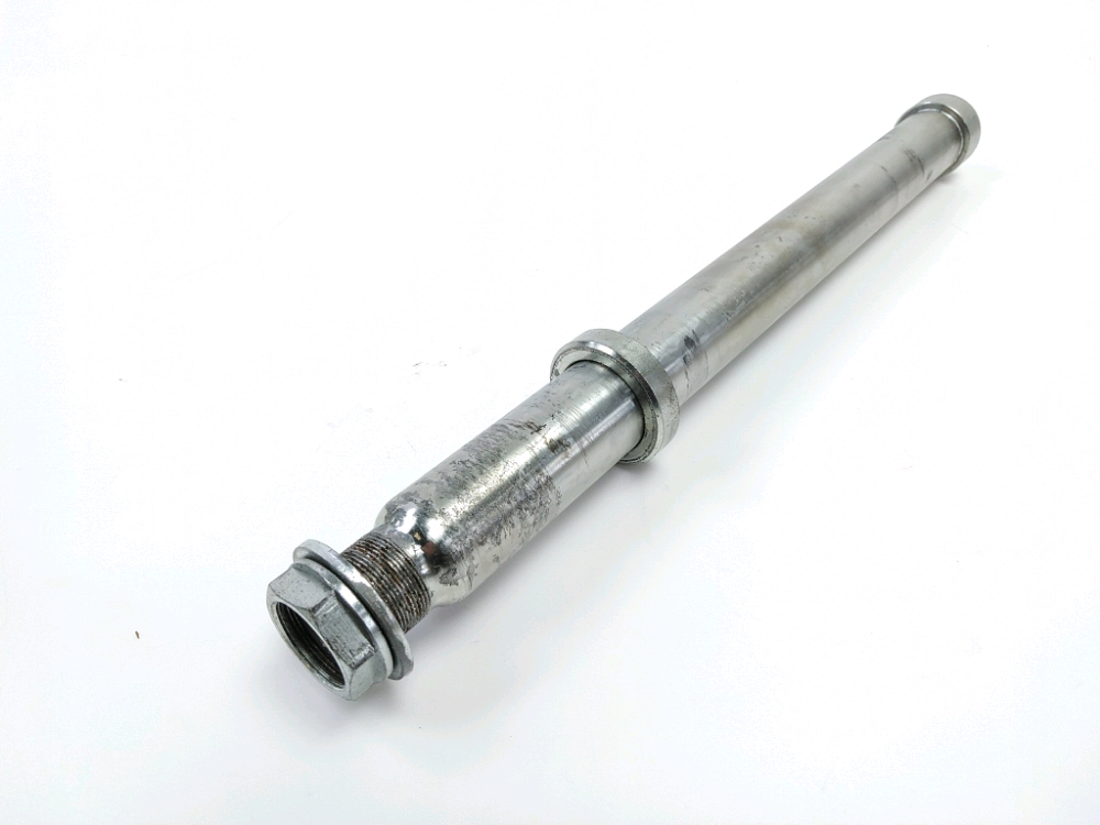 AXE DE ROUE ARRIERE