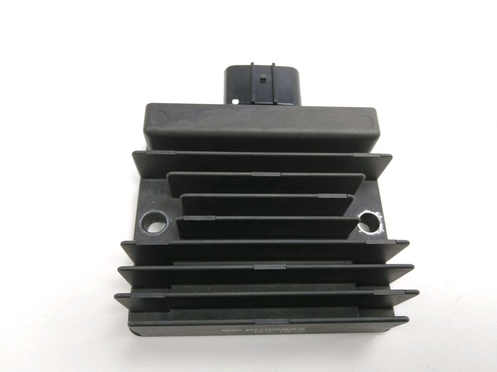 REGULATEUR DE TENSION